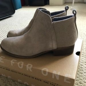 TOMS Ankle Booties